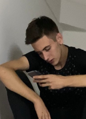 Artur, 26, Russia, Armavir