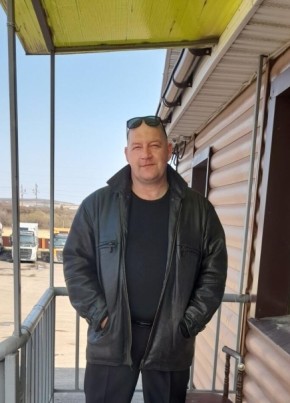 Роман из Уссурийска 48 лет