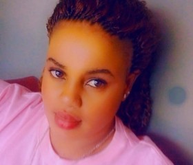 Maggie, 30, Arusha