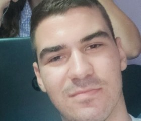 Milos Radojicic, 22 года, Свободный
