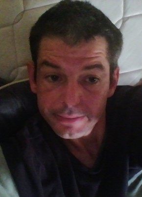 Anthony, 39, République Française, Cholet