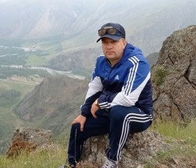 Виталий, 47 лет, Барнаул