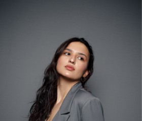 Polina, 23, Slough