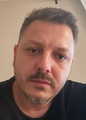 Никола из Београда 37 лет