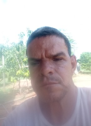 Wedeon Pereira d, 47, República Federativa do Brasil, Barreiro do Jaíba