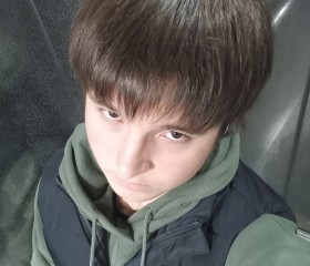 Zakhar, 18, Tyumen