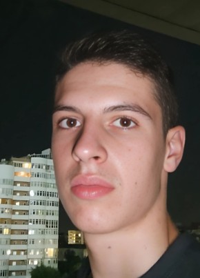 Иван из Ставрополи 18 лет
