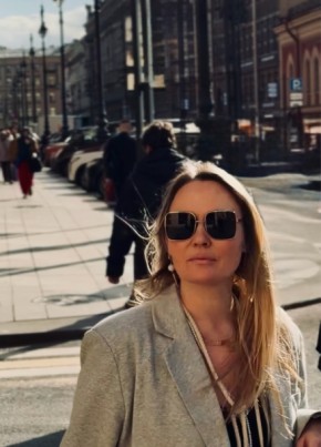 Инна из Санкт-Петербурга 52 года