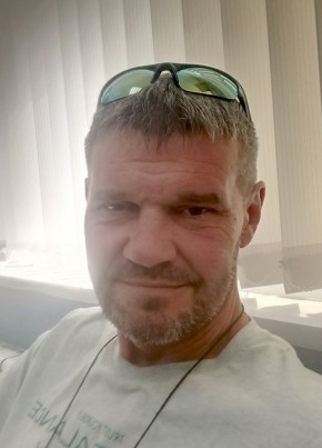 Андрей из Москвы 51 год
