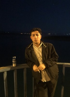 Melih, 21, Türkiye Cumhuriyeti, Adana