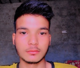 Adil, 18, Shahkot