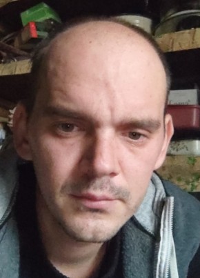 Роман Ушаков, 34, Україна, Лисичанськ