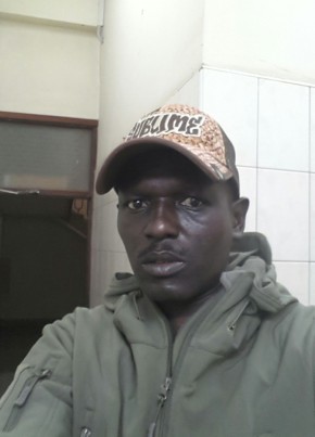 bonifas otieno, 39, Kenya, Nairobi