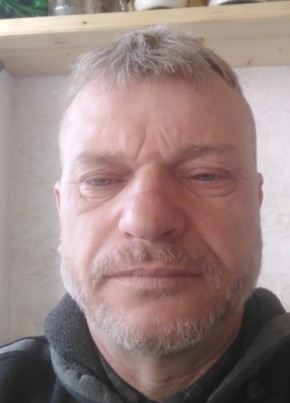 Ioan, 49, Romania, Iași