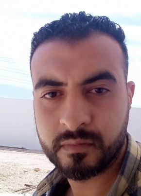 محمد, 35, اَلْجَمَاهِيرِيَّة اَلْعَرَبِيَّة اَللِّيبِيَّة اَلشَّعْبِيَّة اَلإِشْتِرَاكِيَّة, بنغازي