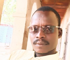 yaya abdoulaye, 26, Ati