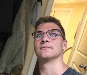 Chris, 24, Barrie