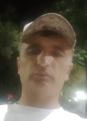 Bakhriddin Umaro из Хужанта 37 лет