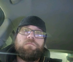 Josh, 36, Warren (State of Michigan)