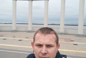 Andrey, 39 - Just Me