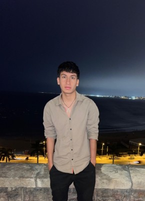 Lyon Castro из Lima 18 лет