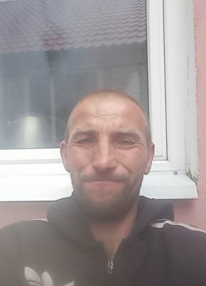 Саша из Краснограда 42 года