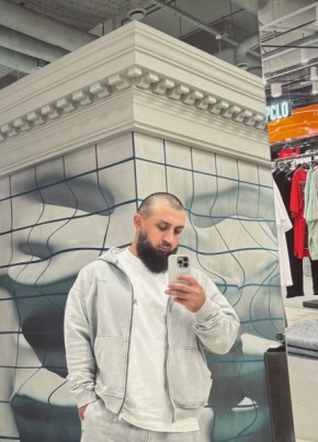 Artur из Москвы 34 года