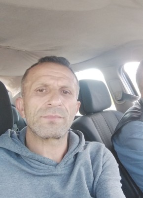 İsmail, 48, Türkiye Cumhuriyeti, Gürpınar