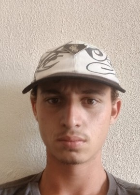 Lucas из Marília 20 лет