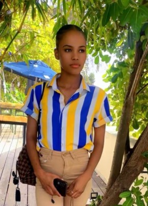 Angelina bongue из Lobito 27 лет