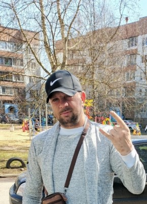 Валерий из Пскова 42 года