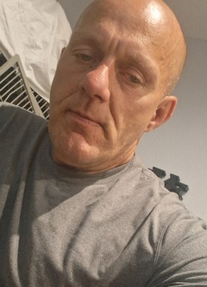 Bruce из Manchester (State of New Hampshire) 51 год