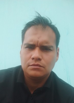 Alejandro из León 33 года