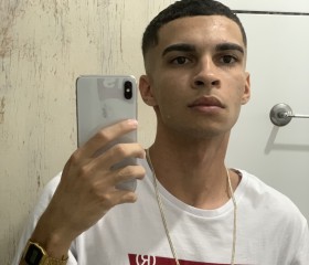 MATHEUS MANTHEY, 24, Marilia