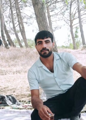 Cahit Sıtkı из Şanlıurfa 27 лет