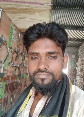 Amjad Pathan, 32, India, Sillod