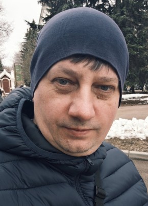 Максим из Москвы 46 лет