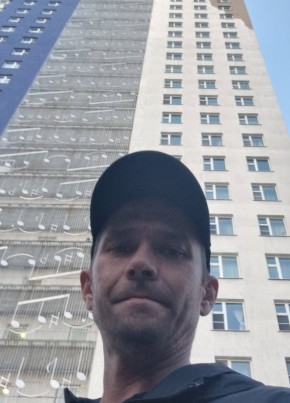 Дмитрий из Долгопрудныя 42 года