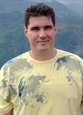 Oleg, 36, Russia, Moscow