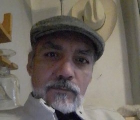 C, 55, Santiago