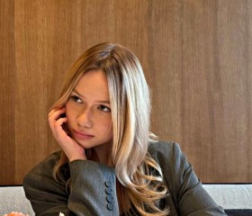 Anna, 28, London