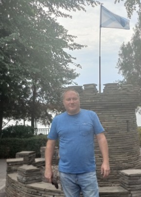 Константин из Ростова-на-Дону 52 года