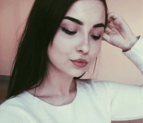 Polina, 25, Edinet