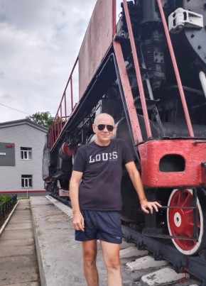 Maksim, 46, Russia, Ostrogozhsk