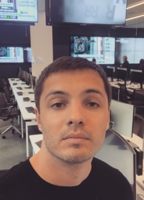 Олег из Мурманска 34 года