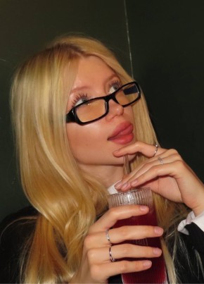 Anastasia из Muratpaşa 22 года