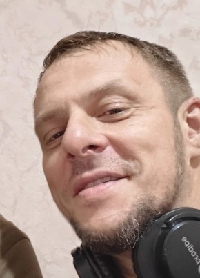 Роман из Хабаровска 43 года