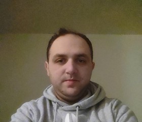 Vasyl, 27, Etobicoke