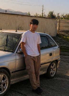 Довуд из Ёвона 20 лет