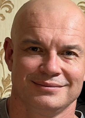 Роман из Набережные Челны 44 года